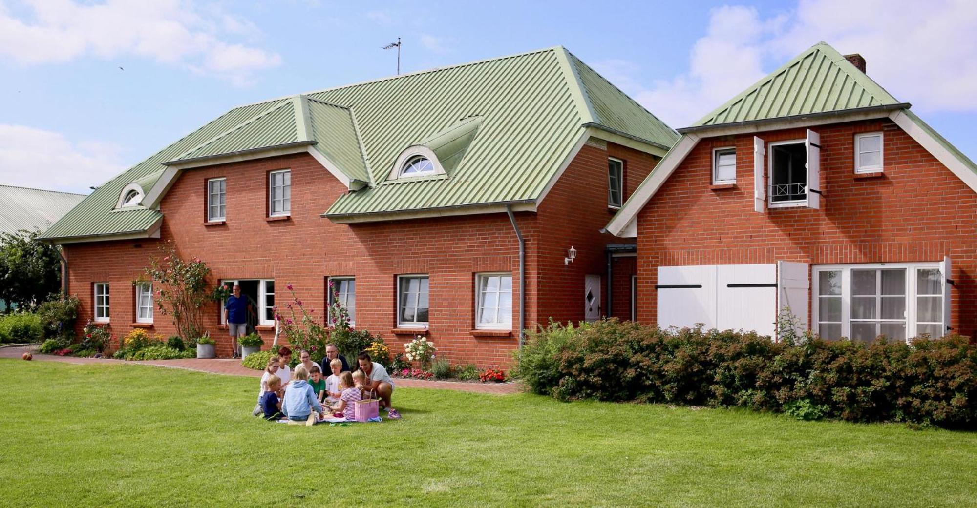 Nordsee Bauernhof Familie Wulff Fewo "Suedfall" Reussenkoge Экстерьер фото